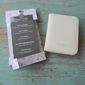 MARTHA STEWART PASSPORT HOLDER WHITE TRAVEL WALLET AIR TAG HOLDER CARD  NEW
